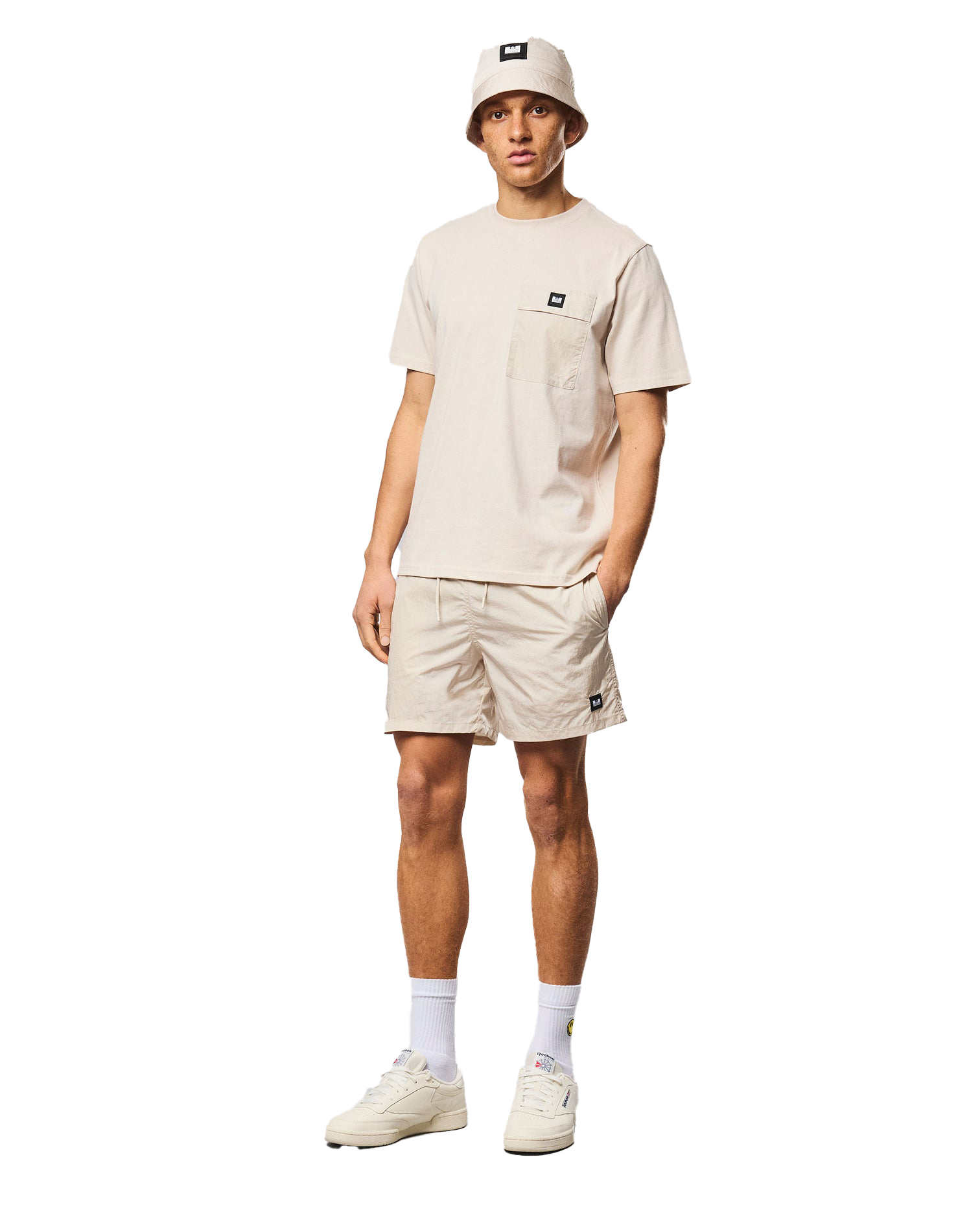 WEEKEND-OFFENDER-ST1A03-STACKS-CEMENT-UKFASHION-MODEL